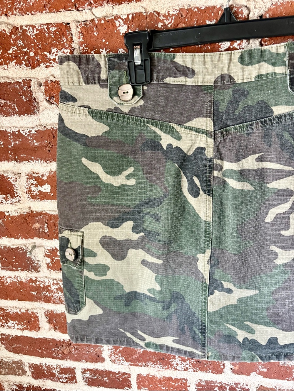 Y2K Bongo Camo Cargo Mini Skirt - Picture 5 of 5